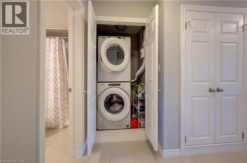 156 Wheat Lane, Kitchener, ON - Indoor Photo Showing Laundry Room