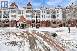 412, 70 Royal Oak Plaza NW  Calgary, AB T3G 0C6