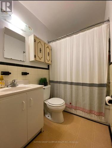 86 Dunbar Road, Mississauga, ON - Indoor Photo Showing Bathroom