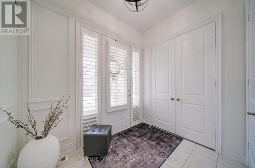 1369 Yellow Rose Circle, Oakville, ON - Indoor Photo Showing Other Room