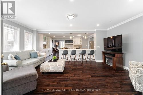5 Stockman Crescent, Halton Hills, ON - Indoor Photo Showing Living Room