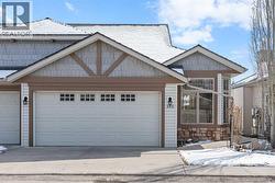 245 Springbank Terrace SW  Calgary, AB T3H 4S8