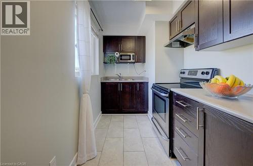 185 Windale Crescent Unit# 6A, Kitchener, ON - Indoor Photo Showing Kitchen With Double Sink
