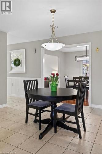 39 Trenholme Crescent, Hamilton, ON - Indoor Photo Showing Dining Room