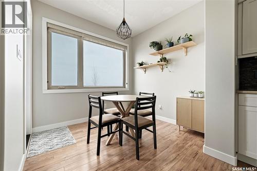 5668 Pearsall Crescent, Regina, SK - Indoor Photo Showing Dining Room