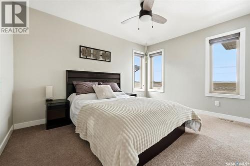 5668 Pearsall Crescent, Regina, SK - Indoor Photo Showing Bedroom