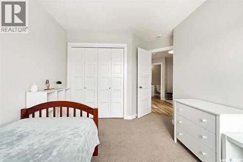 5668 Pearsall Crescent, Regina, SK - Indoor Photo Showing Bedroom