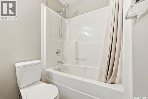 5668 Pearsall Crescent, Regina, SK - Indoor Photo Showing Bathroom