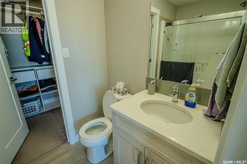 4529 E Keller Avenue, Regina, SK - Indoor Photo Showing Bathroom