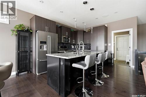 6040 Little Pine Loop, Regina, SK - Indoor Photo Showing Kitchen With Stainless Steel Kitchen With Upgraded Kitchen
