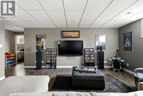 6040 Little Pine Loop, Regina, SK - Indoor Photo Showing Other Room