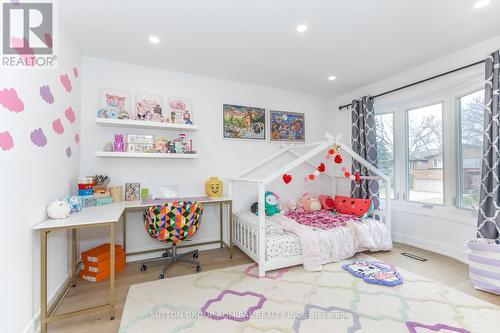 37 Spring Gate Boulevard, Vaughan, ON - Indoor Photo Showing Bedroom