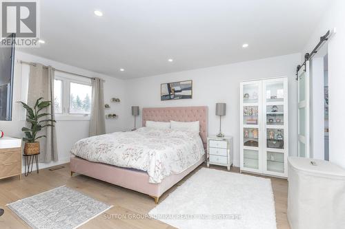 37 Spring Gate Boulevard, Vaughan, ON - Indoor Photo Showing Bedroom