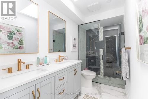 37 Spring Gate Boulevard, Vaughan, ON - Indoor Photo Showing Bathroom