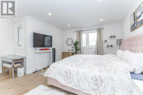 37 Spring Gate Boulevard, Vaughan, ON - Indoor Photo Showing Bedroom