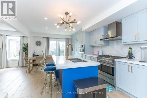 37 Spring Gate Boulevard, Vaughan, ON - Indoor Photo Showing Kitchen With Double Sink With Upgraded Kitchen