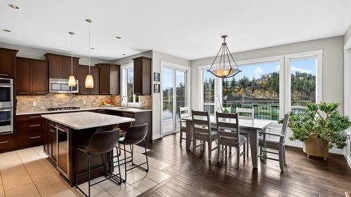 1894 Hidden Lake Place, Kelowna, BC - Indoor