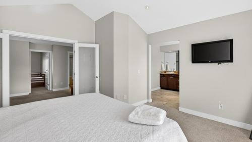 1894 Hidden Lake Place, Kelowna, BC - Indoor Photo Showing Bedroom