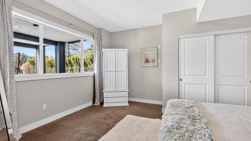 1894 Hidden Lake Place, Kelowna, BC - Indoor Photo Showing Bedroom