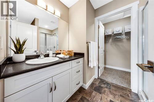 214 1220 Pringle Way, Saskatoon, SK - Indoor Photo Showing Bathroom