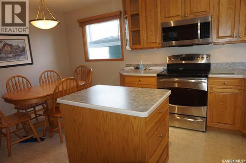 77 Millar Crescent, Regina, SK - Indoor Photo Showing Kitchen