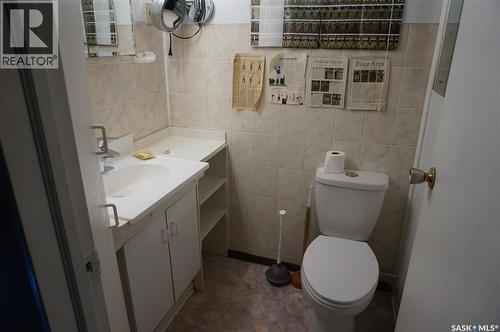 77 Millar Crescent, Regina, SK - Indoor Photo Showing Bathroom