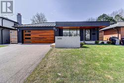 2498 FRANKFIELD ROAD  Mississauga, ON L5K 2A6