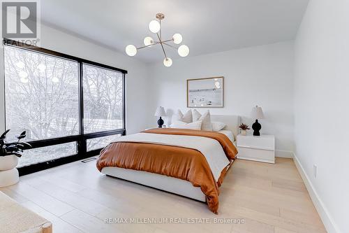 2498 Frankfield Road, Mississauga, ON - Indoor Photo Showing Bedroom