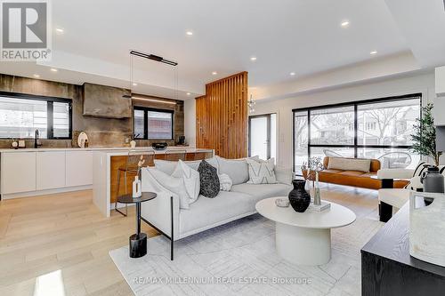 2498 Frankfield Road, Mississauga, ON - Indoor