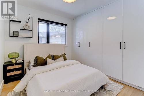 2498 Frankfield Road, Mississauga, ON - Indoor Photo Showing Bedroom