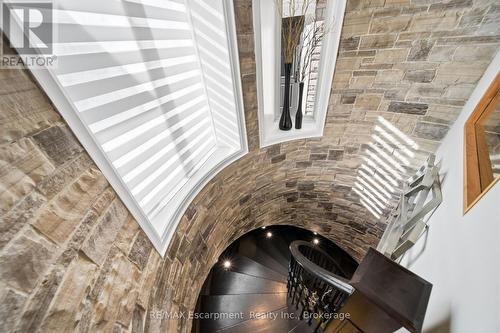 3205 Highpoint Court, Burlington, ON - Indoor Photo Showing Other Room