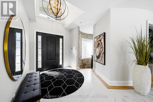 3205 Highpoint Court, Burlington, ON - Indoor Photo Showing Bedroom