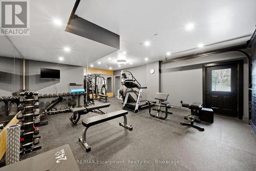 3205 Highpoint Court, Burlington, ON - Indoor Photo Showing Gym Room