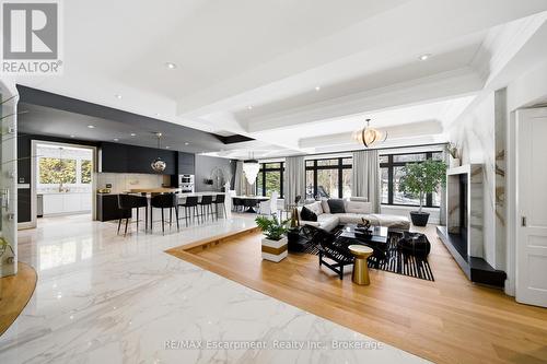 3205 Highpoint Court, Burlington, ON - Indoor