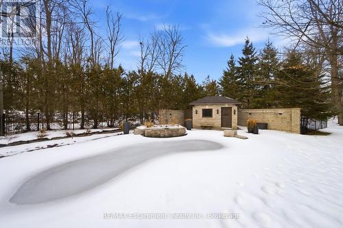 3205 Highpoint Court, Burlington, ON - Outdoor