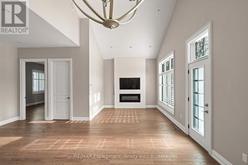 3205 Highpoint Court, Burlington, ON - Indoor Photo Showing Other Room