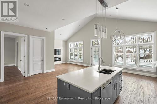 3205 Highpoint Court, Burlington, ON - Indoor Photo Showing Other Room