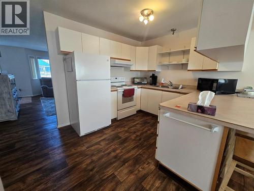 26 Cactus Crescent, Osoyoos, BC - Indoor Photo Showing Kitchen With Double Sink