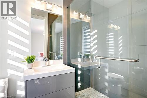 685 Meadowsweet Avenue, Waterloo, ON - Indoor Photo Showing Bathroom