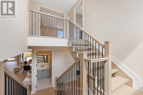 15 Briggs Avenue, Ottawa, ON - Indoor Photo Showing Other Room