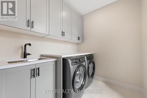 15 Briggs Avenue, Ottawa, ON - Indoor Photo Showing Laundry Room