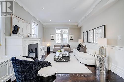 8 BEECH STREET  Markham, ON L3P 2A2