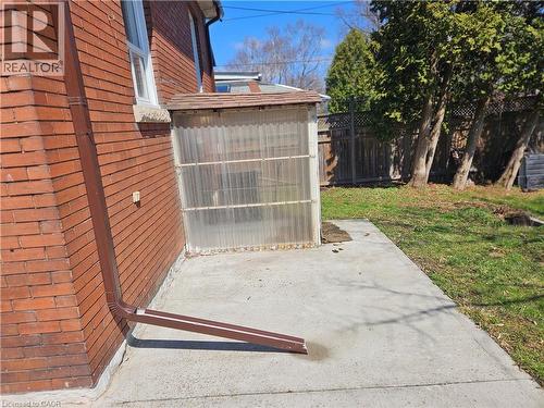 253 Grosvenor Avenue S, Hamilton, ON - Outdoor With Exterior