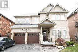 17 EAGLE PLAINS (UPPER) DRIVE Brampton, ON L6R 3M6