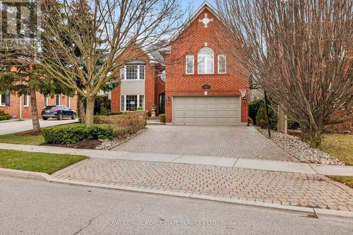 2030 BANBURY CRESCENT  Oakville, ON L6H 5P9