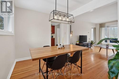 2586 Henley Street, Ottawa, ON - Indoor Photo Showing Dining Room