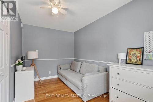 Bedroom on main lvl - 2586 Henley Street, Ottawa, ON - Indoor