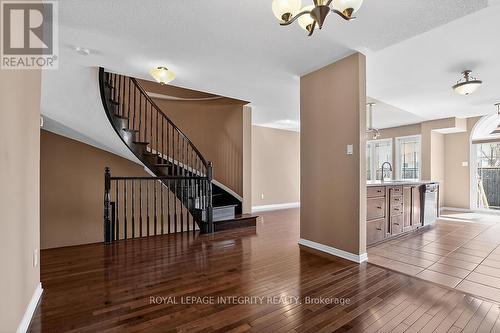 672 Pepperville Crescent E, Ottawa, ON - Indoor Photo Showing Other Room