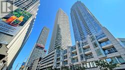 5005 - 2221 YONGE STREET Toronto, ON M4S 2B4
