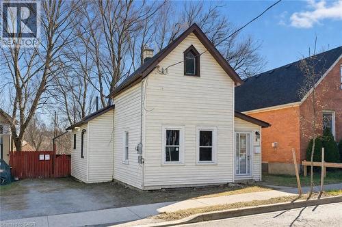8 TASKER Street  St. Catharines, ON L2R 3Z8